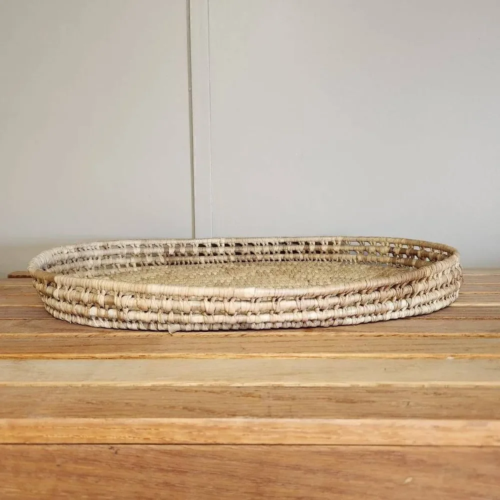 Round oval woven basket home decor light brown kitchen tray